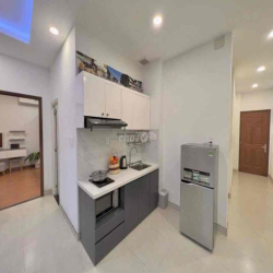 CHOTHUÊ 1PN BANCOL GẦN CHÙ ĐẠI GIÁC Đ.NGUYỄN V.TRỖI TIỆN ĐI Q3,Q1,Q.BT