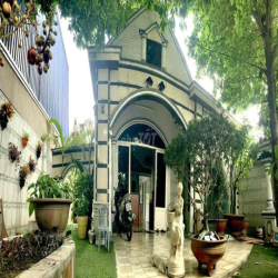 cho thuê nhà sân vườn. Vừa ở vừa kd cơ sở