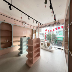 ⛩[6mx8m]⛩ Mặt tiền số 502 Cách Mạng Tháng Tám, Quận 3❌Gần Cv Thỏ Trắng