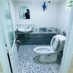 Phòng gác lửng- đầy đủ tiện nghi-ngay cầu Kênh Tẻ