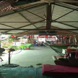 cần sang quán cafe sớm nhỏ