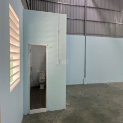 Kho xưởng bãi 850 m² kho xây dựng 500 m² có điện 3 pha, lộ Container
