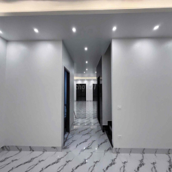 cho thuê nhà làn 2 phố đi bộ Go Bắc Giang