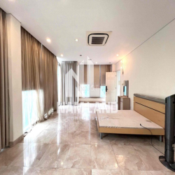 BIỆT THỰ QUẬN 2 - 5 Phòng rộng, style cửa kính hiện đại