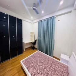 CHO THUÊ NHÀ 5 TẦNG THANG MÁY TRỤC KD SẦM UẤT KĐT VĂN PHÚ HÀ ĐÔNG