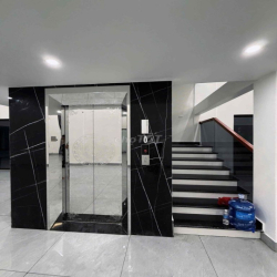 cho thuê nhà làn 2 phố đi bộ Go Bắc Giang