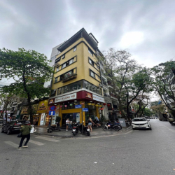 Binhbds cho thuê nhà mặt phố lô góc Hoàn Kiếm DTSD 250m2 38tr/ tháng