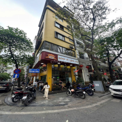 Binhbds cho thuê nhà mặt phố lô góc Hoàn Kiếm DTSD 250m2 38tr/ tháng