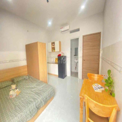 siêu phẩm căn hộ chung cư mini thang máy sát Quận 1 , âu dương lân Q8