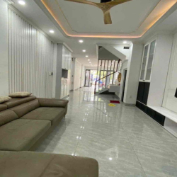 CHO Thuê Nhà ( 1 Trệt 3 Lầu), Phước Long B - Gần Đỗ Xuân Hợp - Q9