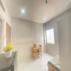 siêu phẩm căn hộ chung cư mini thang máy sát Quận 1 , âu dương lân Q8