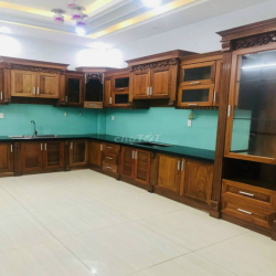 Cho thuê nhà MT 64B Hoa Lan, P2, Q. Phú Nhuận