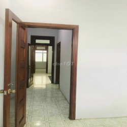 Cho thuê nhà MT 64B Hoa Lan, P2, Q. Phú Nhuận