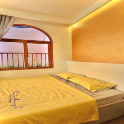 CHO THUÊ NHÀ MỚI XÂY 2PN 2WC FULL NỘI THẤT CAO CẤPNGAY TRƯỜNG SA