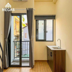 PHÒNG MỚI XÂY GIÁ TỐT FULL NỘI THẤT_BAN CÔNG_NGAY PHAN XÍCH LONG