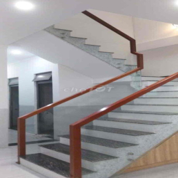 cho thuê nhà mặt tiền nguyên căn đường Hoàng Hoa Thám