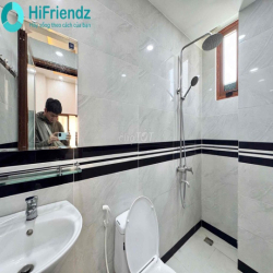 Studio full nội thất - cửa sổ trời thoáng - ngay ngã tư Hàng Xanh