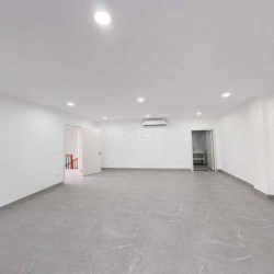 Cho thuê mặt phố Lê Trọng Tấn, lô góc (8 tầng.).S:85m. giá50 tr