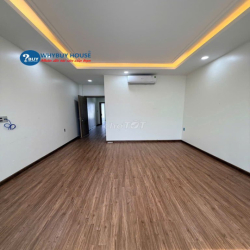 Cho thuê nhà KDC An Sương 1 hầm 5 lầu, 5PN, nhà có thang máy, máy lạnh