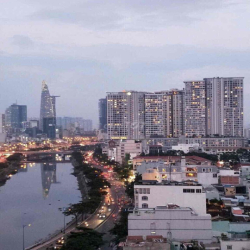 Căn hộ 2PN 2WC 80m2 view đẹp Bến Vân Đồn