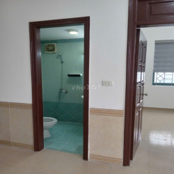 Chính chủ cho thuê lâu dài CH CC đầu hồi 90m, 3PN, 2WC.
