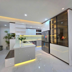 Cho thuê gấp căn hộ Sky garden ,Q7,PMH ,Full nội thất , view thoáng.