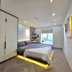 Cho thuê gấp căn hộ Sky garden ,Q7,PMH ,Full nội thất , view thoáng.