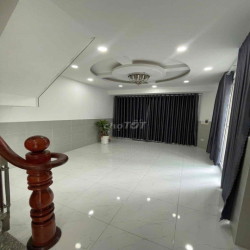 Phòng trong nhà nguyên căn 1368 Lê Văn Lương full nội thất