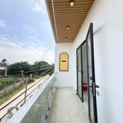 Bán nhà dân gửi 825triệu 3 phòng ngủ, gần chợ, uỷ ban…