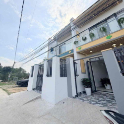 Bán nhà dân gửi 825triệu 3 phòng ngủ, gần chợ, uỷ ban…