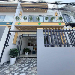 Bán nhà dân gửi 825triệu 3 phòng ngủ, gần chợ, uỷ ban…