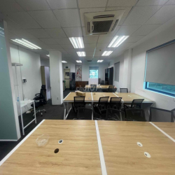 Văn phòng Nguyễn Trãi Q5 150m2 full nội thất