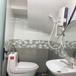 Nhà-NC-2PN-2WC-13Tr-Nguyen Hữu Cảnh-P22.Q.Bình Thạnh 
