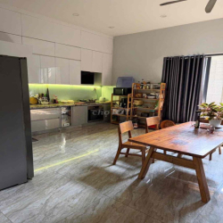 NHÀ PHỐ MẶT TIỀN TRỤC CHÍNH KDC LIÊN PHƯỜNG 6*20 - 4 TẦNG THANG MÁY