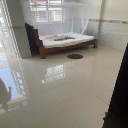 Nhà 3pn rộng hẻm Trần Quang Diệu