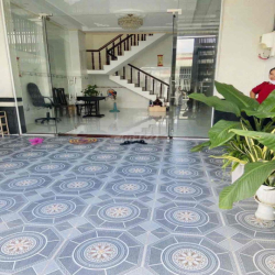 Nhà 3pn rộng hẻm Trần Quang Diệu