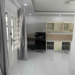 căn goc 2 mặt tiền hẻm 115 phạm hữu lầu 3PN3WC