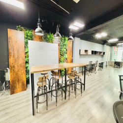 Cho thuê sàn văn phòng Nguyễn Xiển 150m2 18tr điện nước giá nhà nước