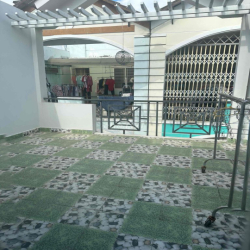 căn goc 2 mặt tiền hẻm 115 phạm hữu lầu 3PN3WC