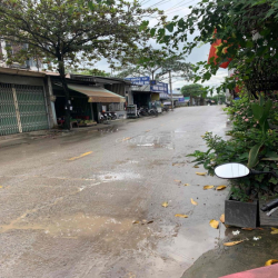 nhà mặt tiền tx52