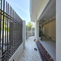 CHÍNH CHỦ CHO THUÊ - MB GÓC NGÃ 3 CỰC THOÁNG - NHÀ MỚI 100%