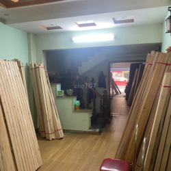 Cho thuê nhà 100m2 mặt 5m. 3 ngủ 2 wc. Tầng 1 thông sàn