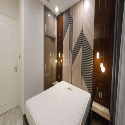 Cho thuê gấp căn hộ quận 1 , dự án vinhomes golden river bason 2PN !
