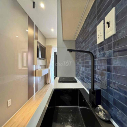 Căn Hộ Cho Thuê Ngay Trung Tâm Quận 1 Đường Trần Quang Khải Ban Công