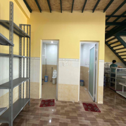 Cho thuê kho,nhà xưởng 600m2, 12x35m tại DT 823D,Long An, 25 triệu VND