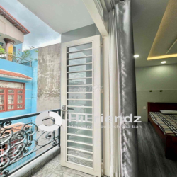 Cho Thuê Căn Hộ Bancol Thang Máy Full Nội Thất Gần Sư Vạn Hạnh Q10