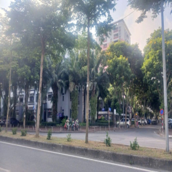 Cho Thuê Phòng Trọ Ban Công Thoáng Mát, CCMN 7 Tầng , Q Long Biên.