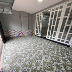 NHÀ 1 TRỆT 1 LẦU RỘNG MẶT TIỀN ĐƯỜNG 12 BÌNH TRIỆU