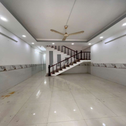 NHÀ 1 TRỆT 1 LẦU RỘNG MẶT TIỀN ĐƯỜNG 12 BÌNH TRIỆU