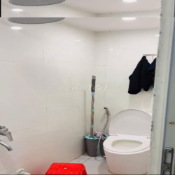 Nhà riêng đủ đồ ngõ 70 phố mai động dt45m2x1 tầng  giá 6tr 